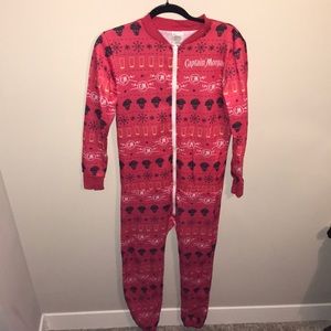🌻4 for $20 🌻 Captain Morgan Winter Onsie